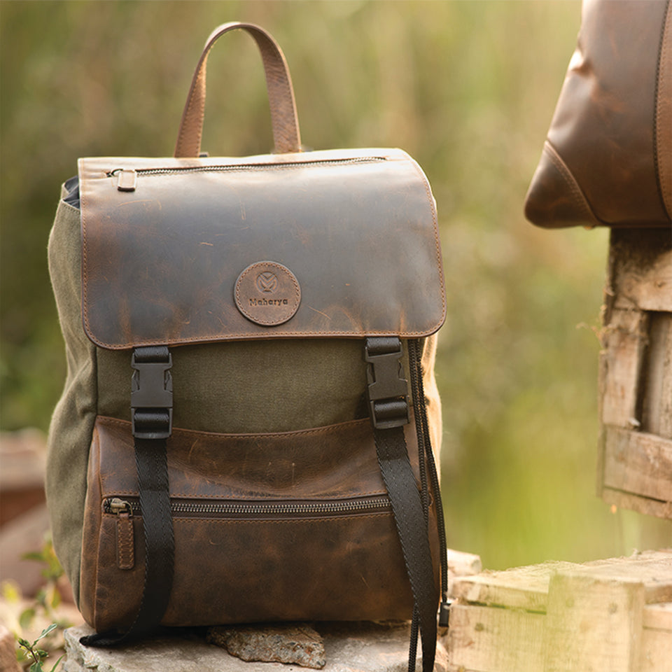 Maharya dark brown leather backpack with vintage styling